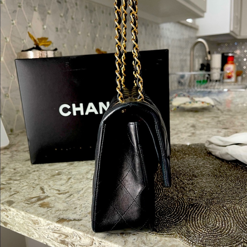 Chanel purse - Picture 4 of 7